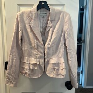 Banana Republic light pink blazer size 4 / small. I will steam before delivery.